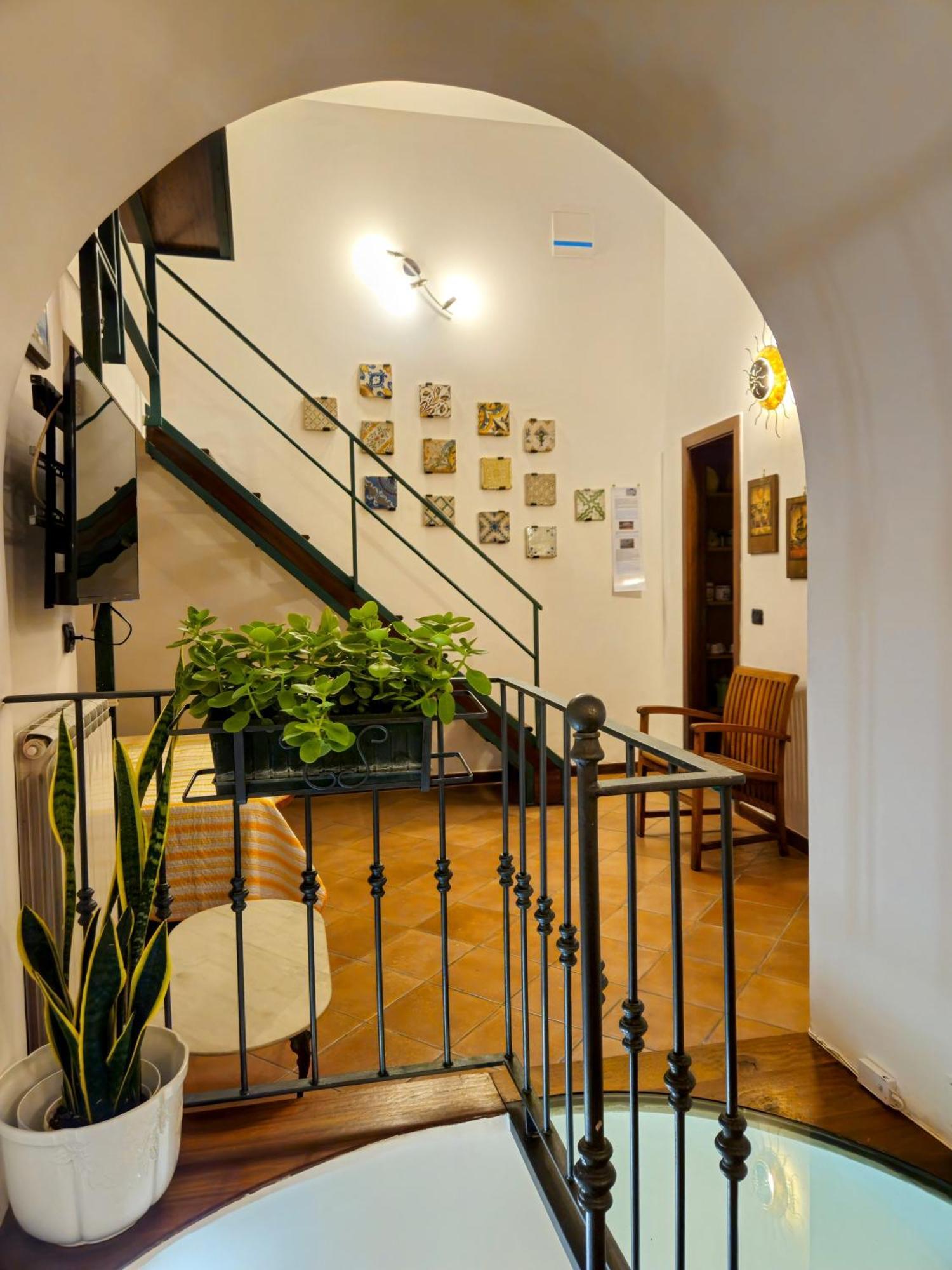 Ferienwohnung Segreta Catalana Neapel Exterior foto